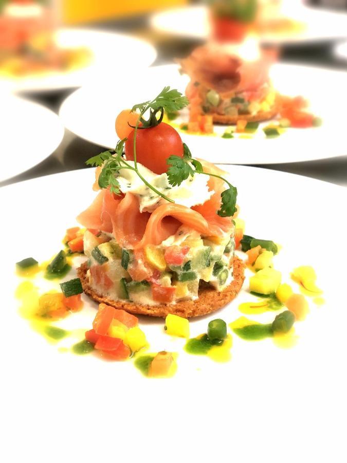 Logis Hotel Restaurant L'Oree Des Bois La Breille-les-Pins Zewnętrze zdjęcie